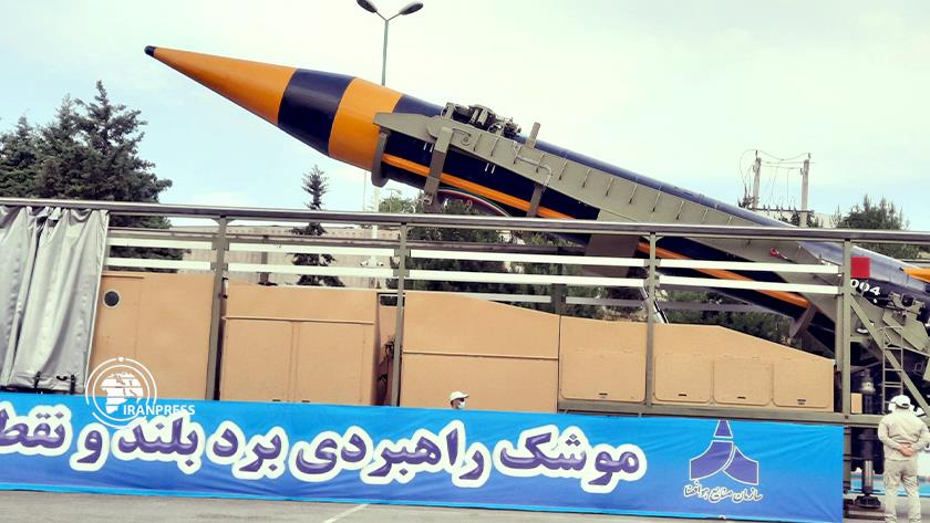 Iranpress: Iran; AIO unveils Khorramshahr 4 precision missile