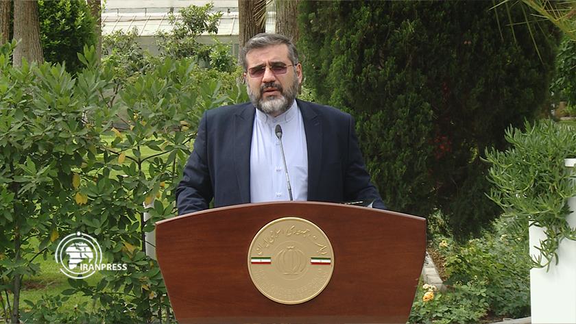 Iranpress: Minister of Culture: Iran-S. Arabia Hajj cooperation going well