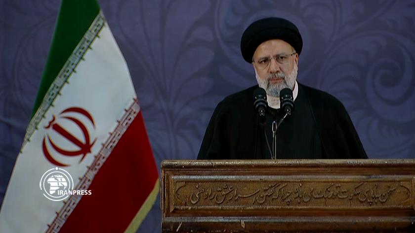 Iranpress: Imam Khomeini; leader of development: Iranian President 