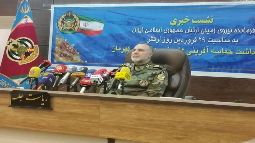 ایران برس: القوة البرية للجيش الإيراني مستعدة للرد على تهديد الأعداء