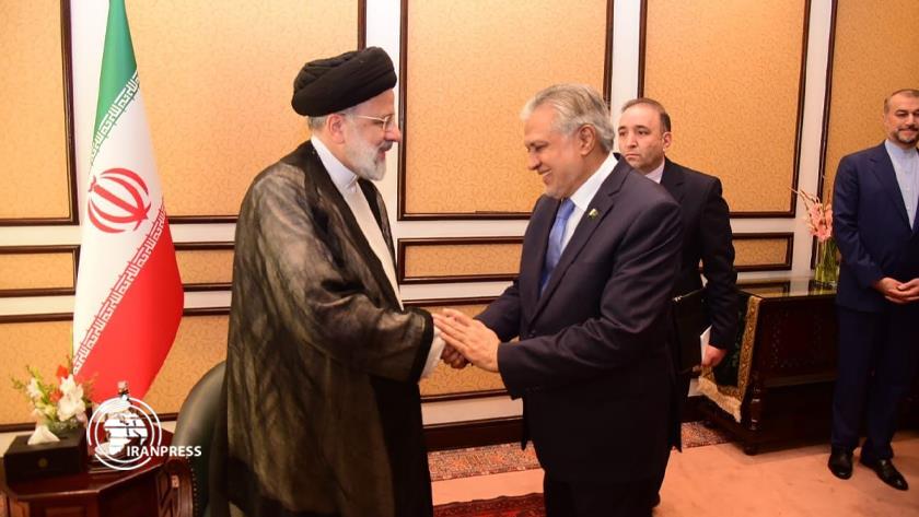 Iranpress: إيران وباكستان تؤكدان ضرورة توسيع التعاون الثنائي