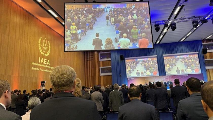 Iranpress: دقيقة صمت تكريما لإيران في المؤتمر الدولي للأمن النووي في فيينا