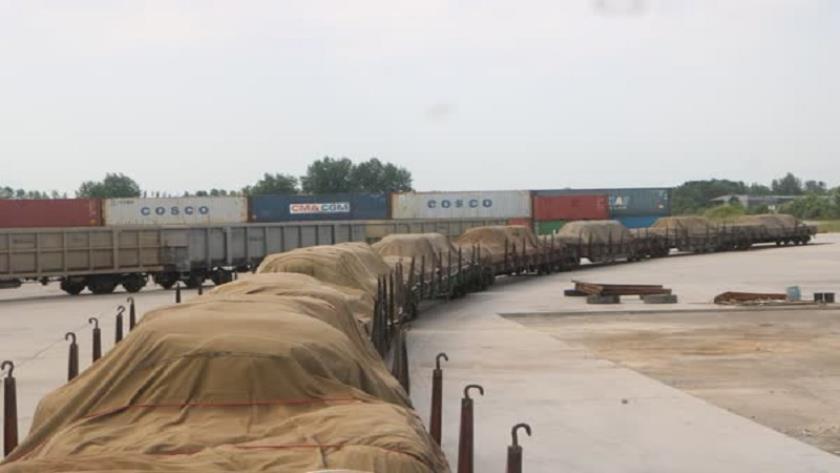 Iranpress: تصدير أول شحنة إسمنت من ميناء كاسبين إلى الدول المطلة على بحر قزوين 