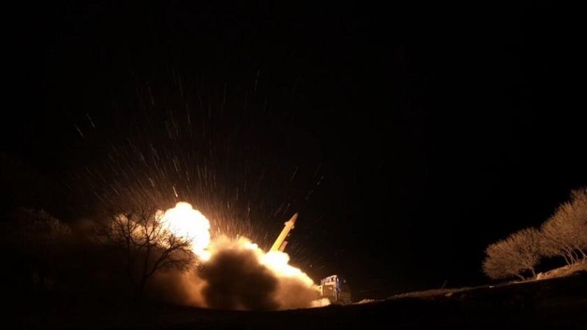 Iranpress: صواريخ تستهدف قاعدة عين الأسد بالعراق ولا إصابات