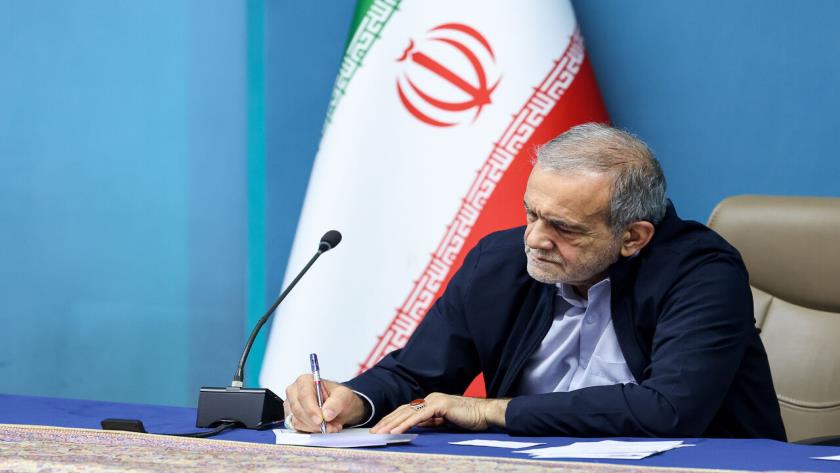 ایران برس: بزشكيان يبلغ عن قانون تعليق التعاون مع الوكالة الدولية للطاقة الذرية