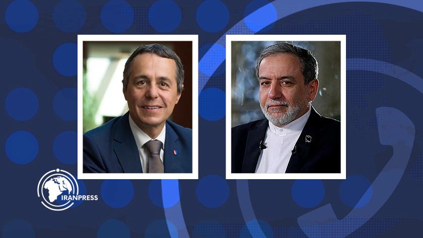Iranpress: عراقجي ونظيره السويسري: التأكيد على الدبلوماسية وإدانة الاعتداءات العسكرية