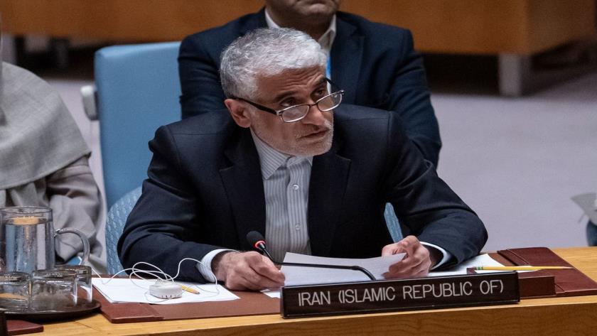 Iranpress: طهران تطالب مجلس الأمن بتسجيل تقرير رسمي وموثق عن جرائم الاحتلال في إيران