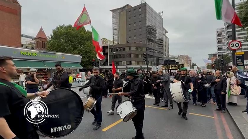 Iranpress: تنظيم مسيرة الأربعين الحسيني (ع) في لندن