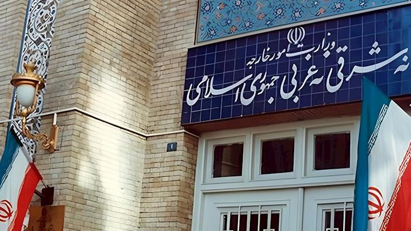 Iranpress: إيران تدين الجريمة الإرهابية الصهيونية في اليمن