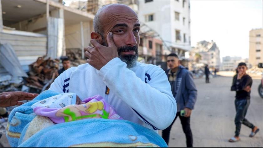 Iranpress: وفاة 10 آلاف مريض في غزة بسبب حرمانهم من العلاج 