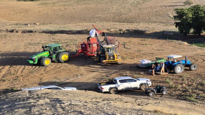 Iranpress: مستوطنون ينصبون بيوتًا متنقلة شرق رام الله لتوسيع المستوطنات