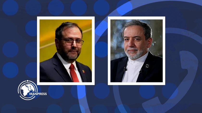 Iranpress: اتصال هاتفي بين وزيري خارجية إيران وفنزويلا حول العدوان الأمريكي