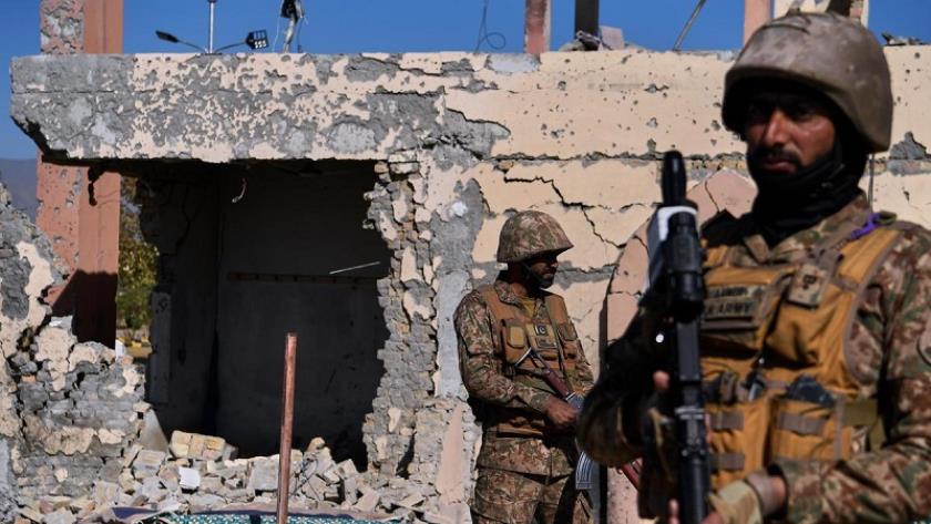 Iranpress: الجيش الباكستاني يعلن مقتل 15 مسلّحًا في عمليتين شمال غربي البلاد