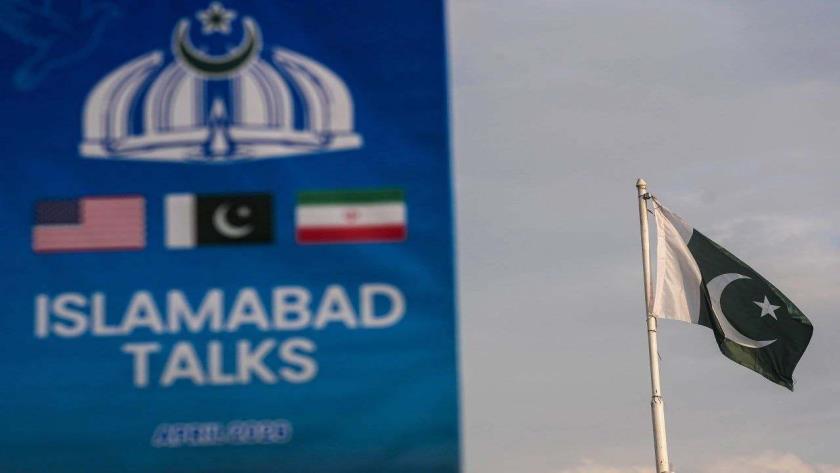 Iranpress: مفاوضات إسلام آباد.. إحدى مراحل المفاوضات المباشرة انتهت ويتبادل الوفدان النصوص