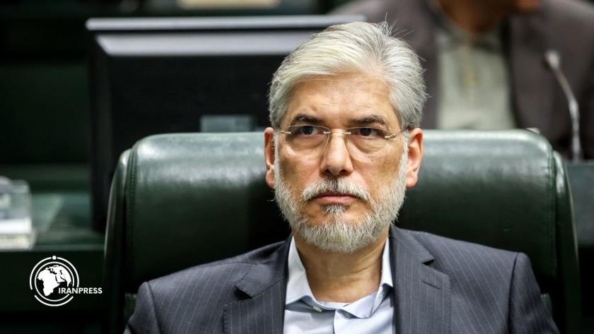 Iranpress: وزير العلوم: 50 ألف طالب عراقي يدرسون في الجامعات الإيرانية