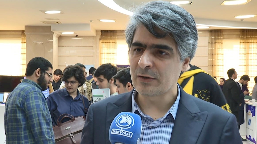 Iranpress: برگزاری نمایشگاه «یک تجربه نوآورانه» در هفته ملی کودک