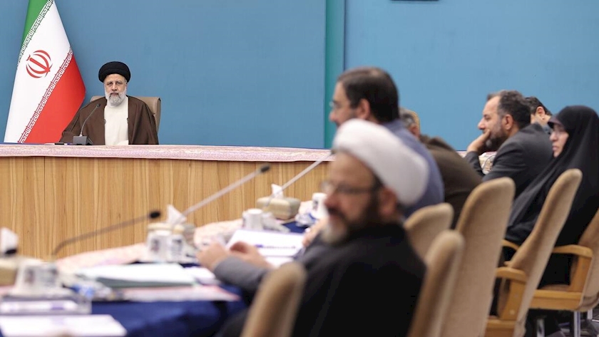 Iranpress: تصویب نقشه راه اجرایی‌سازیی سند تحول بنیادین آموزش و پرورش