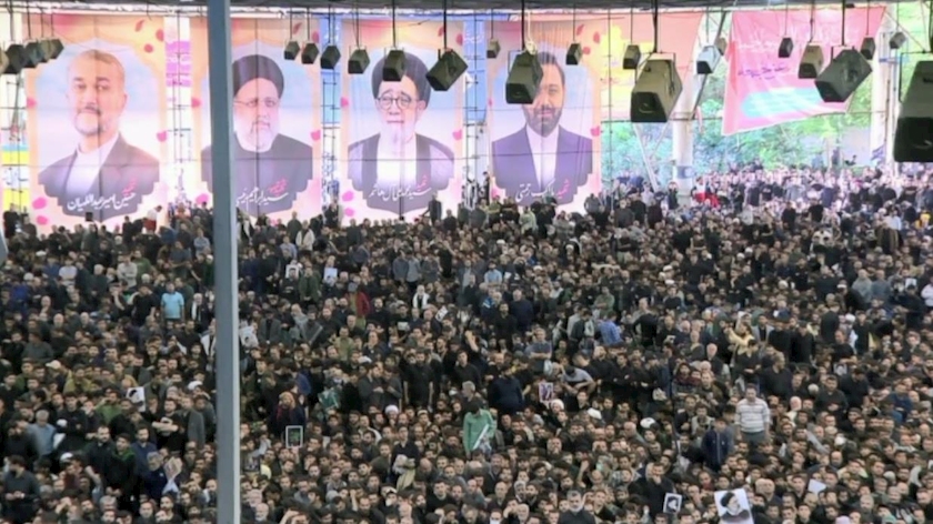 Iranpress: حضور گسترده مردم تهران در آیین تشییع پیکرهای مطهر شهدای خدمت 