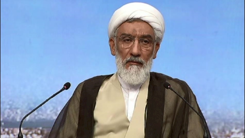 Iranpress: پورمحمدی: زیرساخت رشد اقتصادی، تولید است