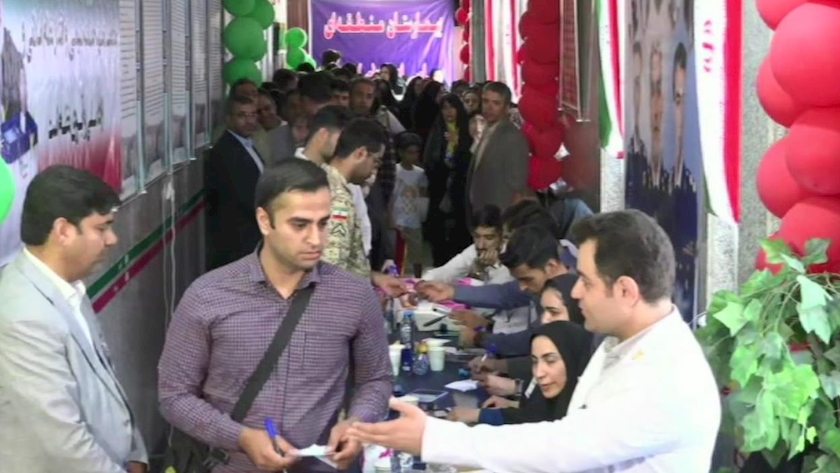 Iranpress: حضور پر شور مردم در انتخابات ریاست جمهوری؛ راهی برای آبادانی کشور