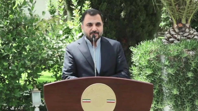 Iranpress: زارع پور: زیرساخت های ارتباطی کشور برای برگزاری انتخابات آماده است