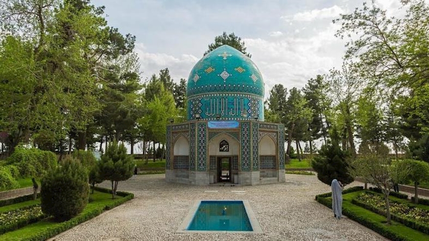 Iranpress: روز بزرگداشت عطار نیشابوری؛ سیمرغی که هنوز می‌خواند