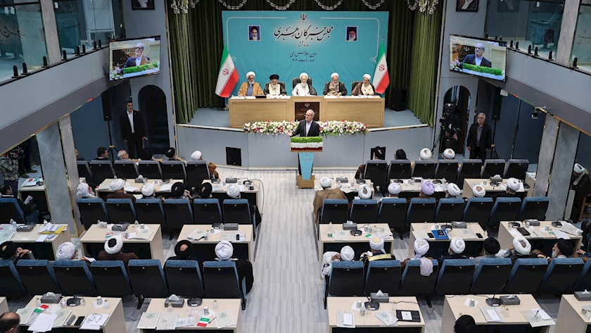 Iranpress: برگزاری سومین اجلاسیه مجلس خبرگان رهبری در قم