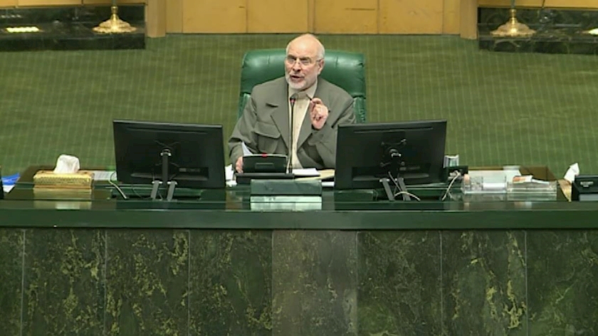 Iranpress: قالیباف: ملت ایران مقابل تروریست‌های مسلح ایستاده‌اند