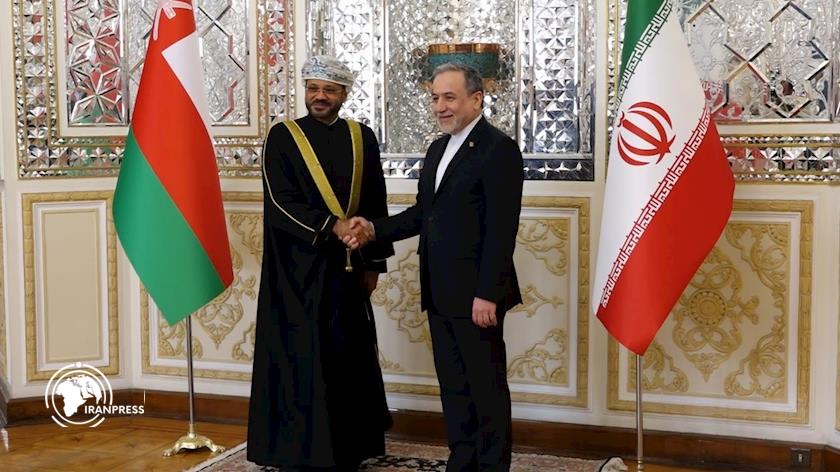 Iranpress: تأکید ایران و عمان بر اجرای کامل توافقات دو جانبه