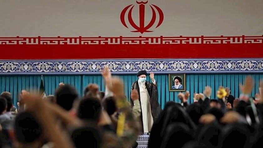 Iranpress:  چهارشنبه دیدار ۲ هزار دانش آموز با رهبر معظم انقلاب