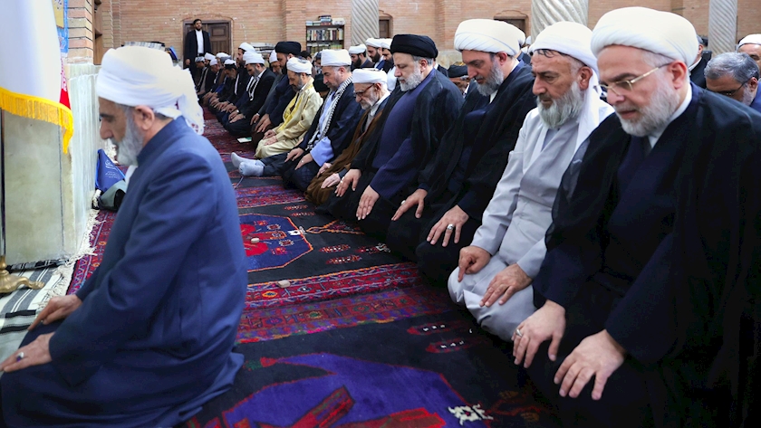 ایران پرس: اقامه نماز وحدت با حضور رئیس‌جمهور در سنندج