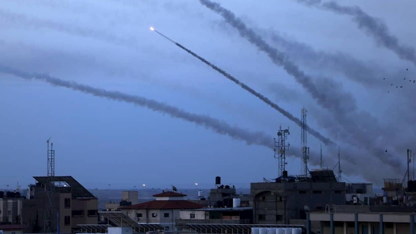 Iranpress: حملات راکتی نیروهای مقاومت فلسطین به تل آویو