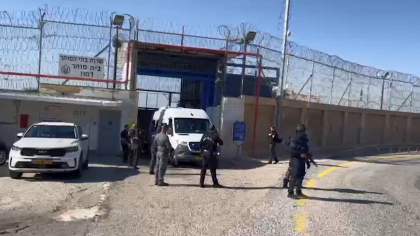 Iranpress: تکمیل فرآیند آزادی ۳۹ اسیر فلسطینی از زندان های رژیم صیهونیستی