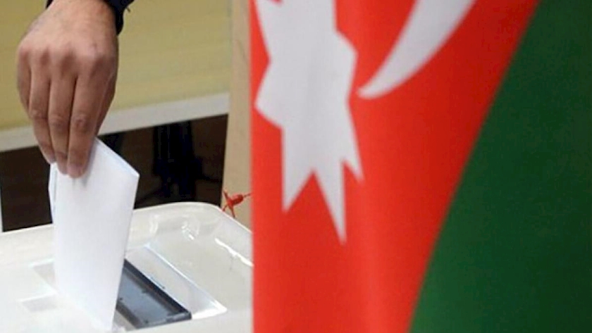 Iranpress:  تاملی بر انتخابات زودهنگام ریاست جمهوری آذربایجان