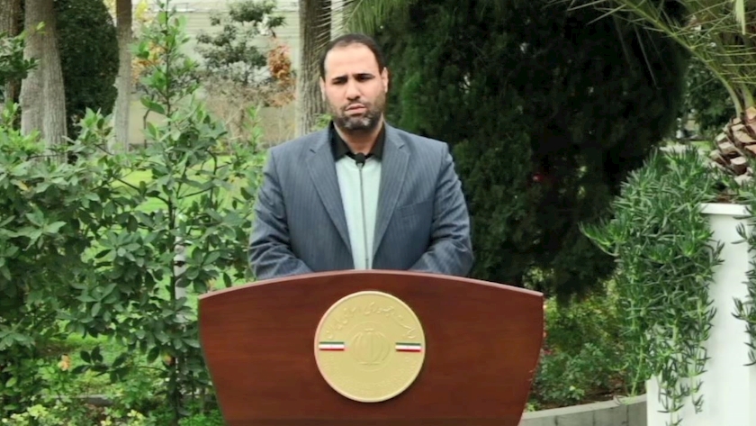 Iranpress: هشدار وزیر آموزش و پرورش به برخی شرکت های لبنی