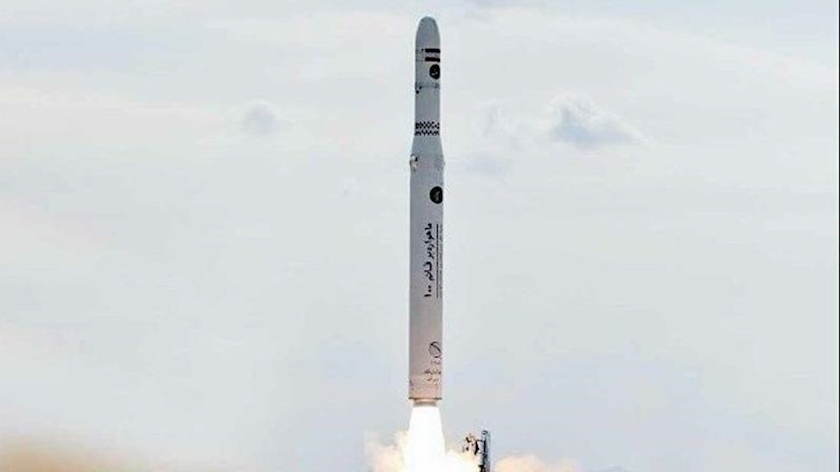 Iranpress: پرتاب موفقیت آمیز ماهواره ثریا به فضا 