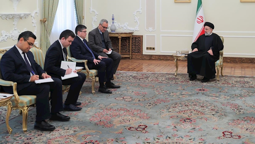Iranpress:  رئیسی: با تبادل ظرفیت‌ها میان ایران و ازبکستان افزایش سطح مبادلات قابل تحقق است