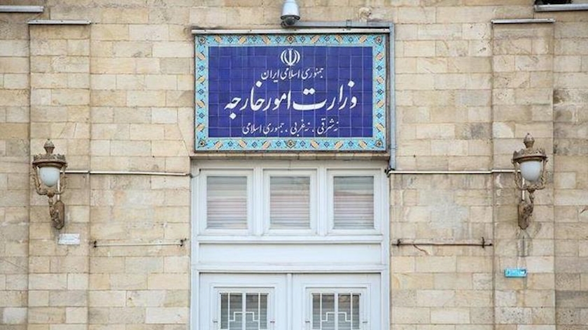 Iranpress: وزارت خارجه خواستار توضیح سوئیس درباره کشته شدن تبعه ایرانی شد