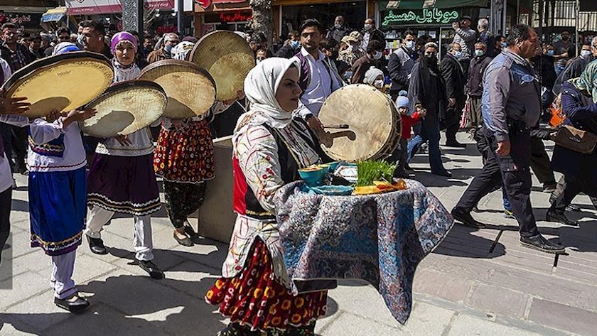 Iranpress: رسوم زیبای استانهای کُردنشین ایران در نوروز باستانی