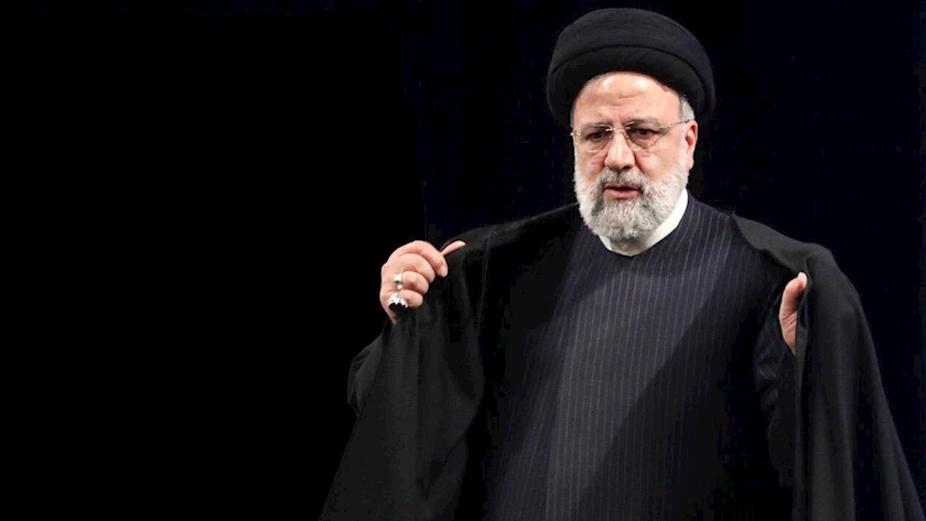 Iranpress: «سیدابراهیم رئیسی» رئیس جمهوری به درجه رفیع شهادت نائل آمد