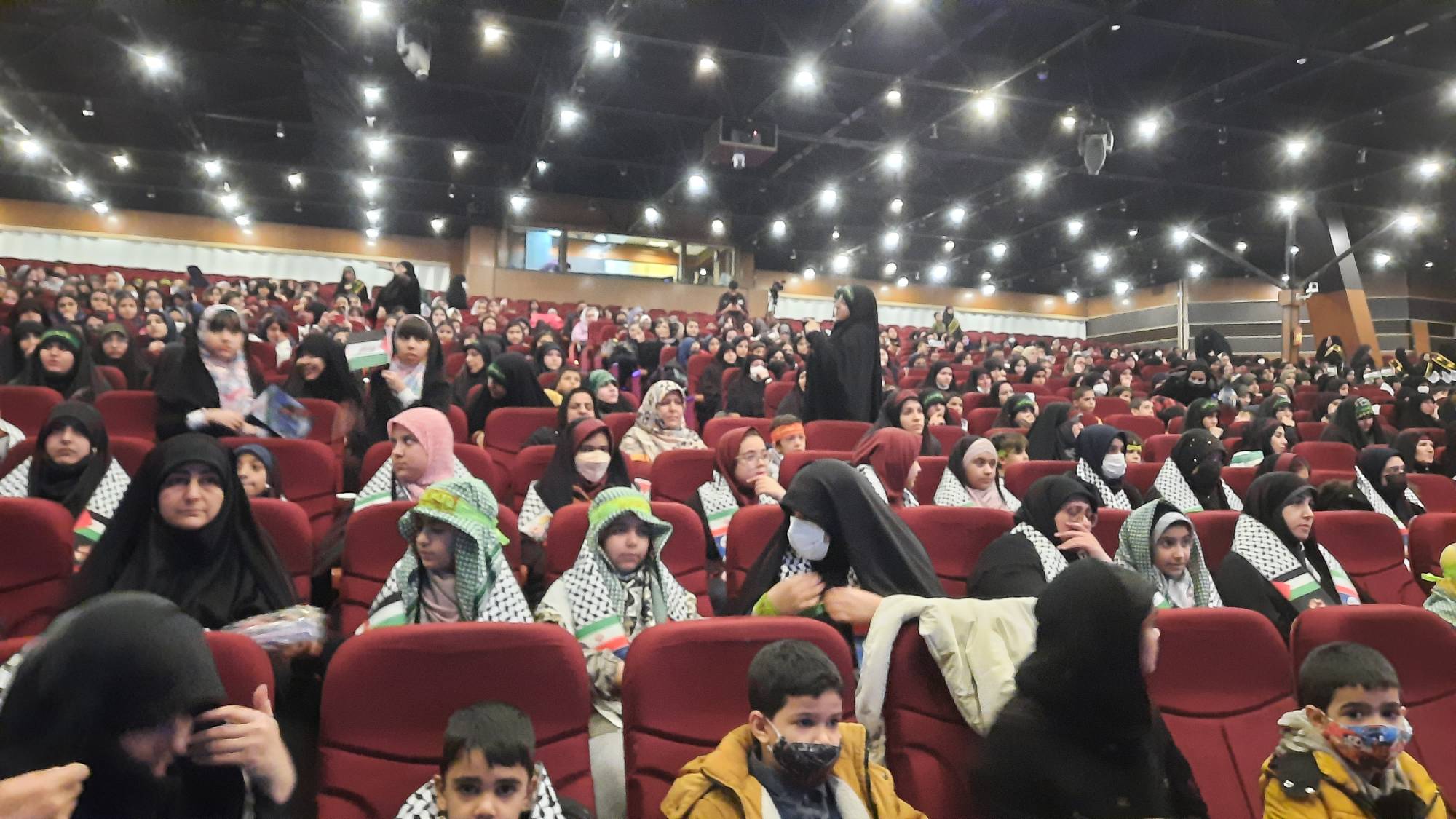 Iranpress: برگزاری یادواره کودکان شهید غزه