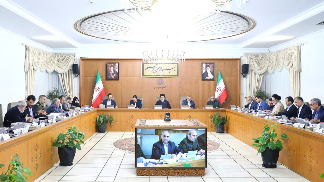 Iranpress: پیروان حضرت مسیح (ع)، توقف جنایات علیه مردم غزه را مطالبه کنند