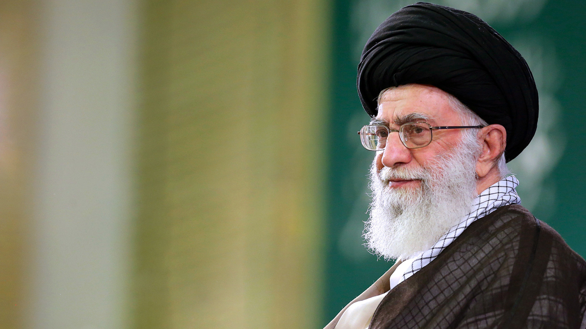Iranpress: دیدار جمعی از بانوان با رهبر معظم انقلاب