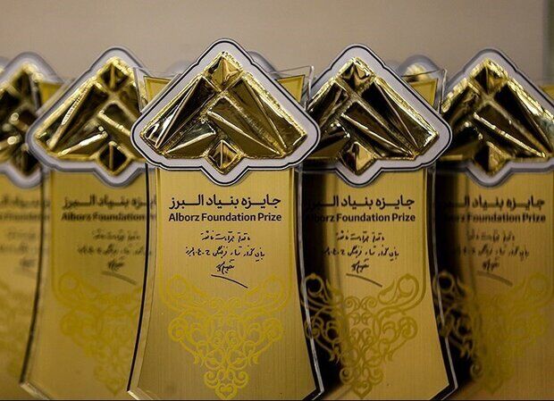 Iranpress: برگزاری مراسم اختتامیه تجلیل از اهالی علم و فناوری
