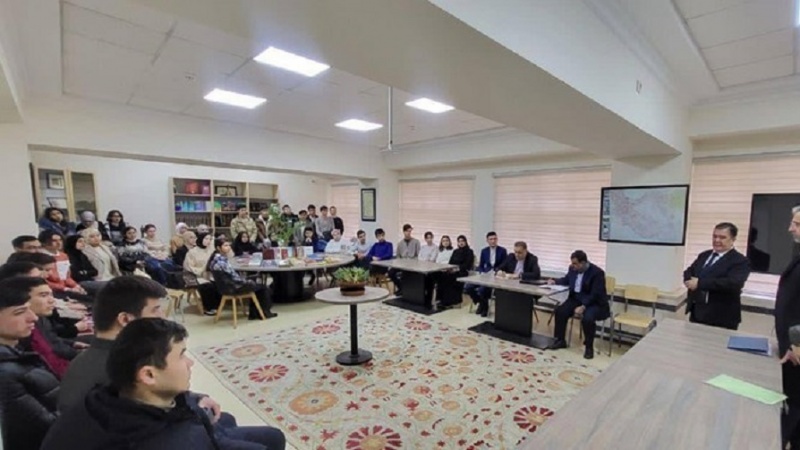 Iranpress: تعامل موثر با جهانیان راهبرد محوری سیاست خارجی ایران است