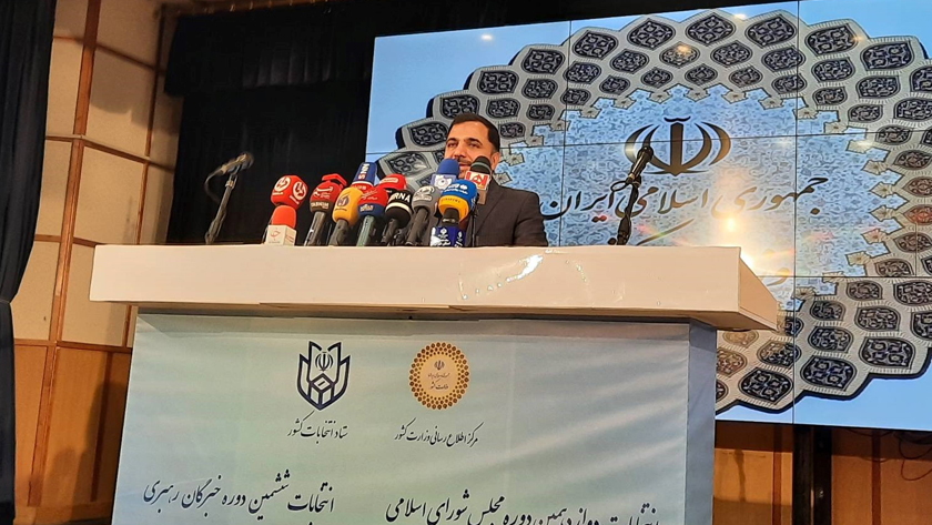 Iranpress: زارع‌پور: قریب به ۱۰۰ درصد شعب رای به سیستم جامع متصل هستند 