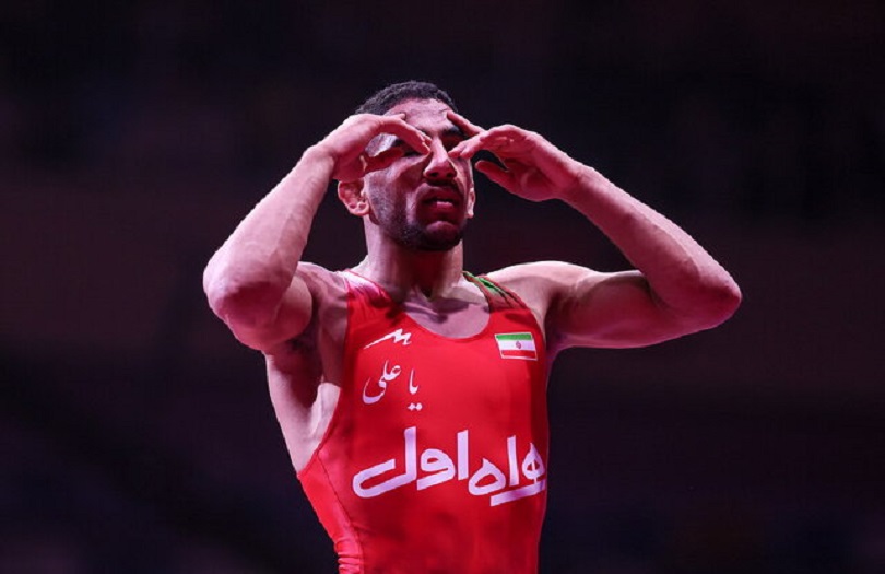 Iranpress: رحمان عموزاد قهرمان آسیا شد