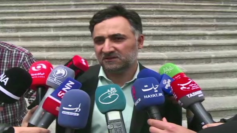 Iranpress: معاون علمی و فناوری رئیس جمهور در مورد گاف بی‌بی‌سی شفاف‌سازی کرد