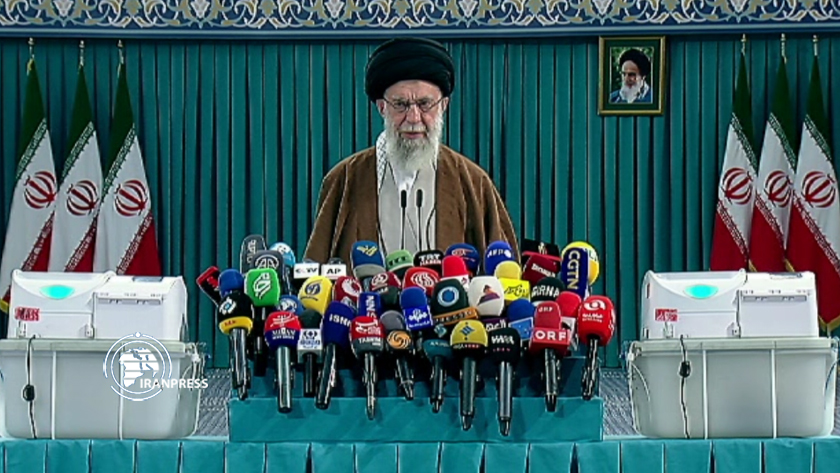 Iranpress: رهبر انقلاب: مرحلهٔ دوم انتخابات به‌اندازهٔ مرحلهٔ اول اهمیت دارد