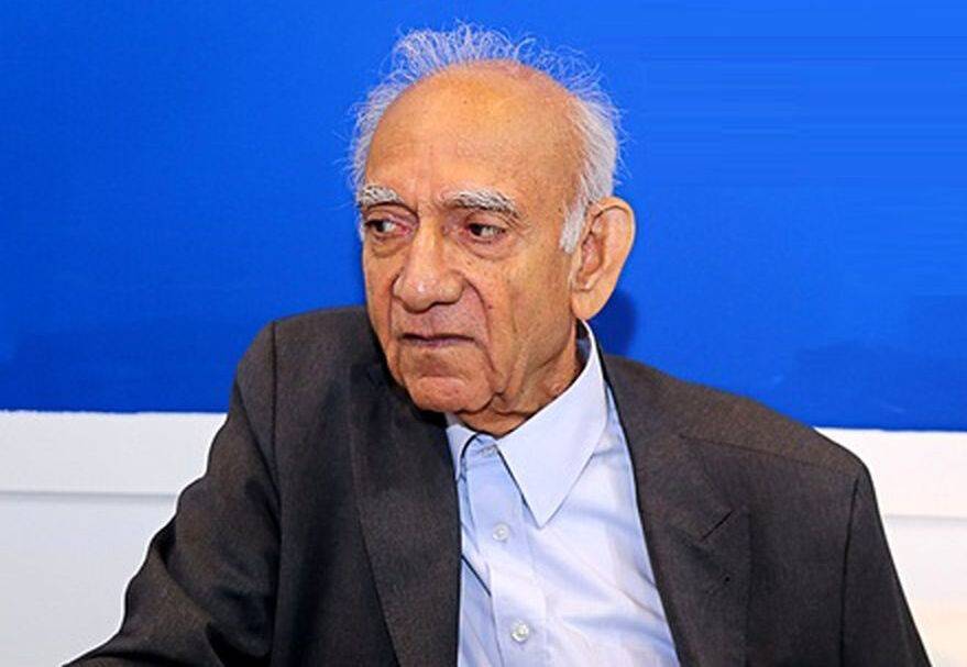 Iranpress: پیام تسلیت رییس صداوسیما در پی درگذشت پیرمحمد ملازهی